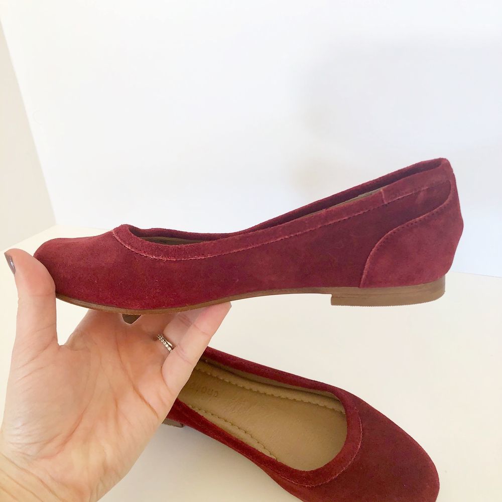 Musse & Cloud Dark Red Suede Flats, Sz 6